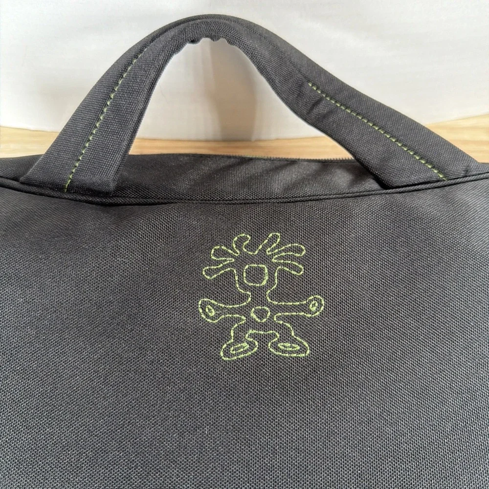 Crumpler Winston Fleece Laptop Briefcase Black & Green Zip Up Padded